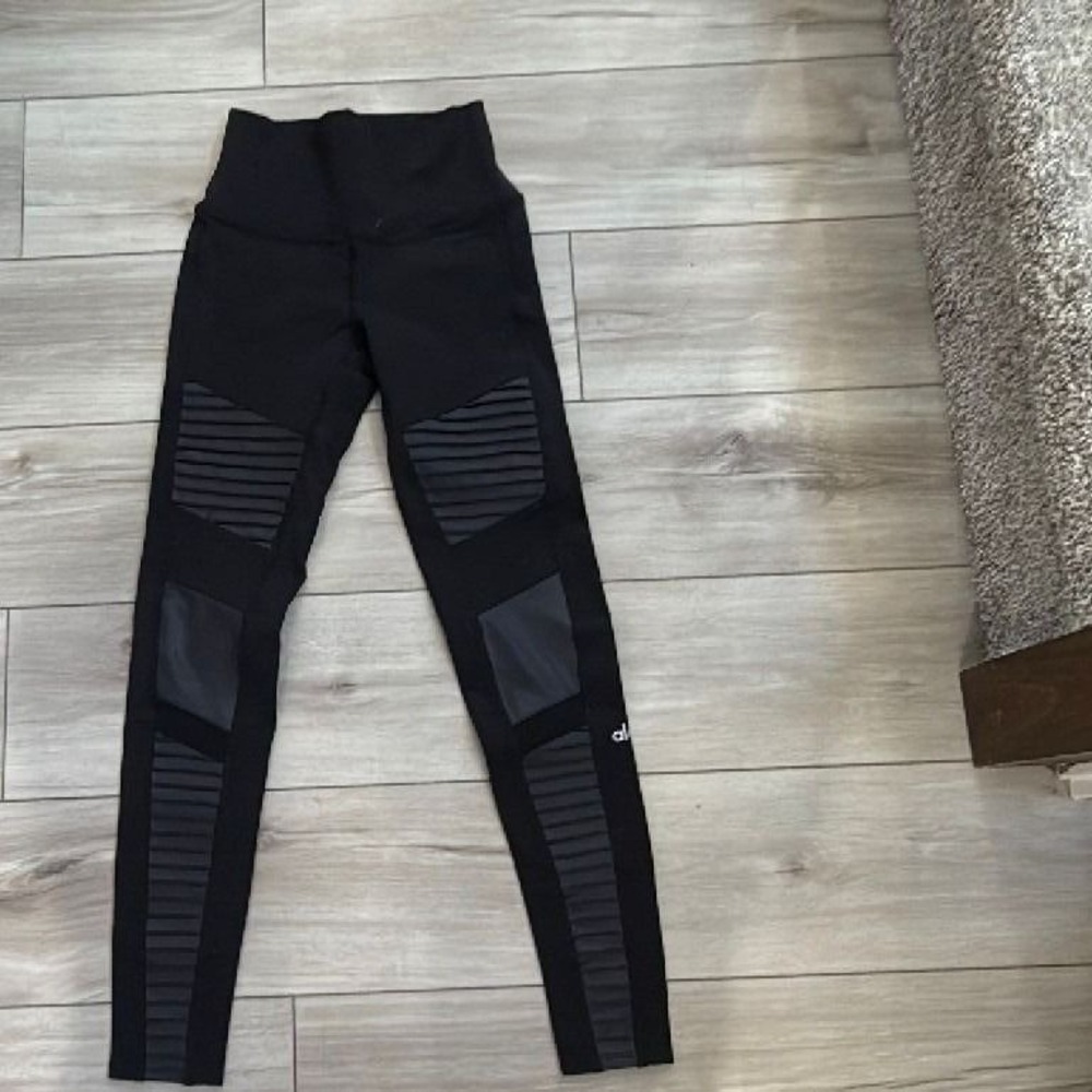 Alo Yoga High Waist Moto Leggings Black Size Small Mesh Panel Athletic Yoga Pant